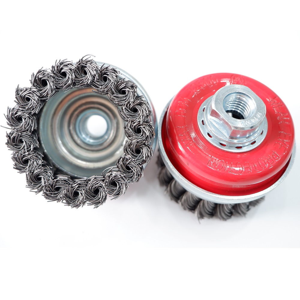 Chổi xử lý bề mặt – Giải pháp hiệu quả trong làm sạch và hoàn thiện vật liệu