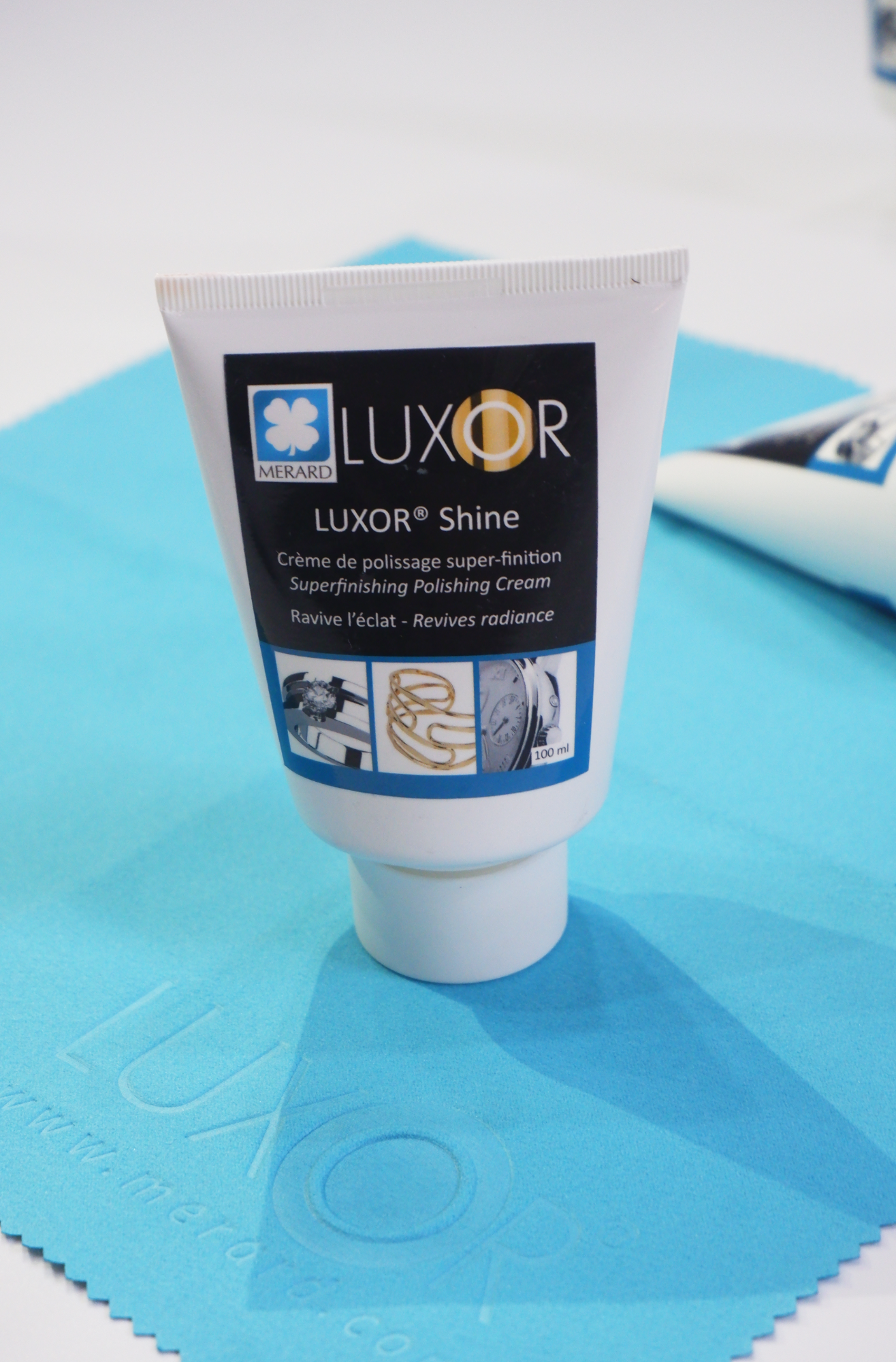 Luxor Shine Merard – Kem đánh bóng siêu hoàn thiện
